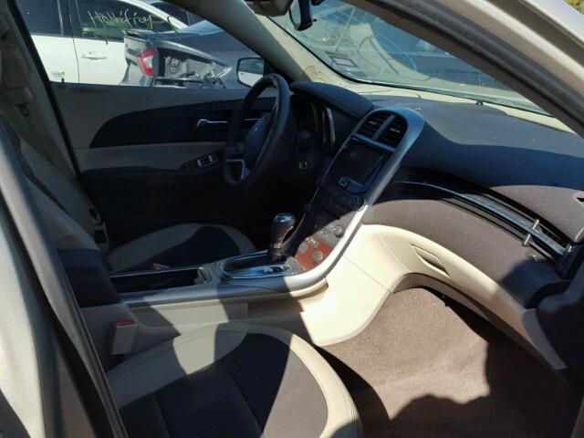 1G11C5SA4DF349575 - 2013 CHEVROLET MALIBU 1LT 金色 照片 5