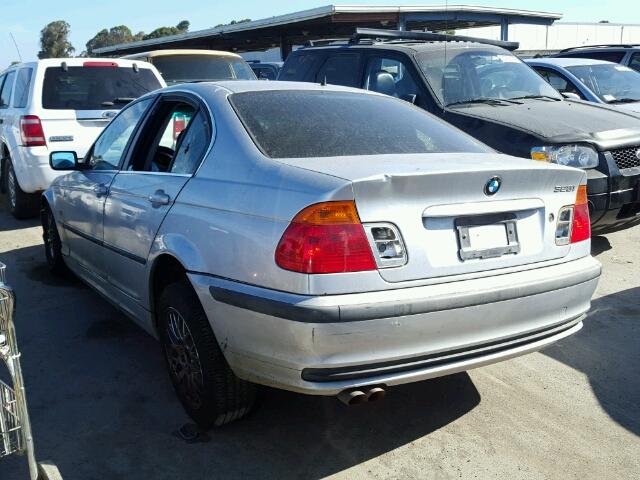 WBAAM5349YFR21062 - 2000 BMW 328 I SILVER photo 3