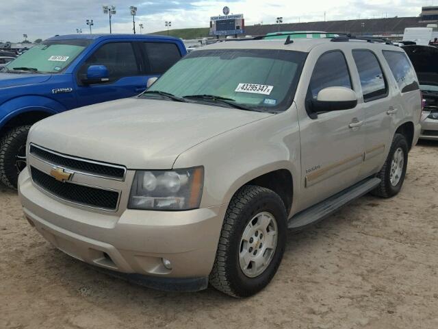 1GNMCBE33AR120354 - 2010 CHEVROLET TAHOE C150 TAN photo 2