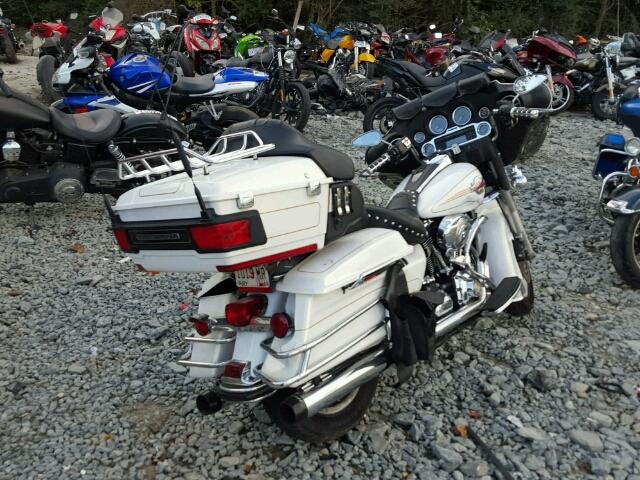 1HD1FC4147Y606211 - 2007 HARLEY-DAVIDSON FLHTCUI WHITE photo 4