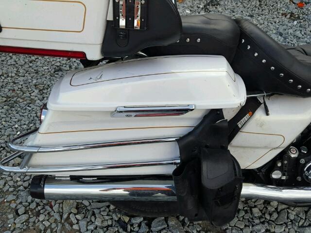 1HD1FC4147Y606211 - 2007 HARLEY-DAVIDSON FLHTCUI WHITE photo 9