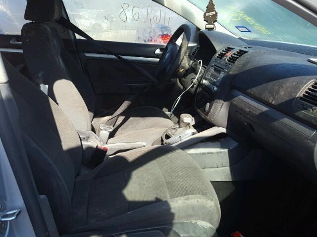 3VWJZ71KX8M089861 - 2008 VOLKSWAGEN JETTA S Gümüş foto 5