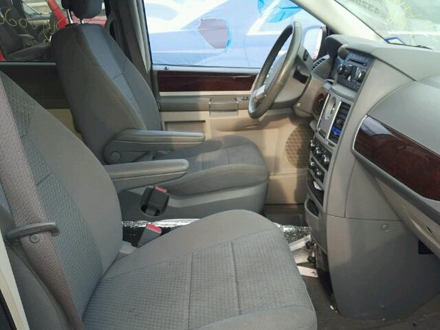 2A4RR5DX0AR343605 - 2010 CHRYSLER TOWN & COU 蓝色 照片 5