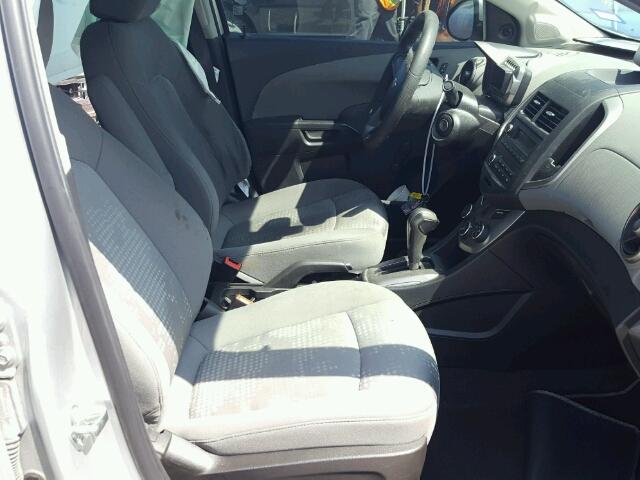 1G1JA5SH7F4141773 - 2015 CHEVROLET SONIC LS SILVER photo 5