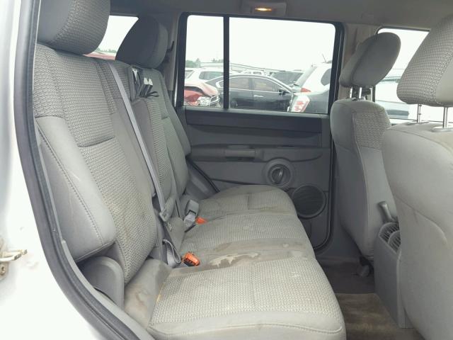 1J8HG48K16C293175 - 2006 JEEP COMMANDER SILVER photo 6