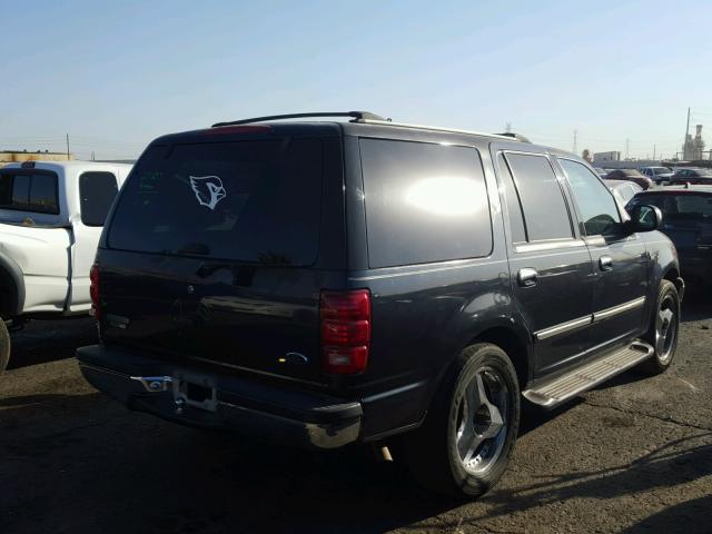 1FMRU1568YLA04981 - 2000 FORD EXPEDITION BLACK photo 4