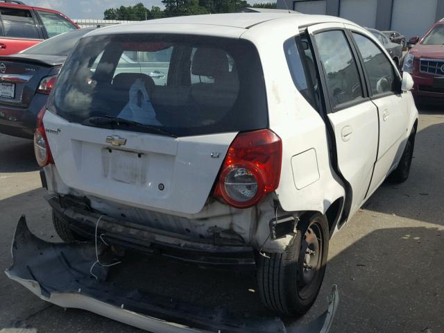 KL1TD66E89B672629 - 2009 CHEVROLET AVEO LS WHITE photo 4