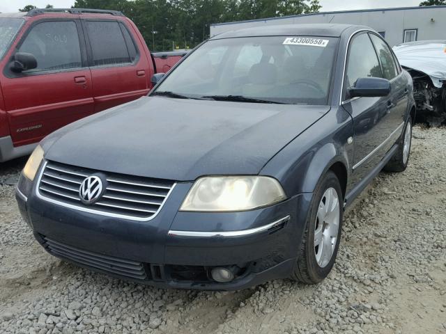 WVWRH63B71E150403 - 2001 VOLKSWAGEN PASSAT GLX BLUE photo 2