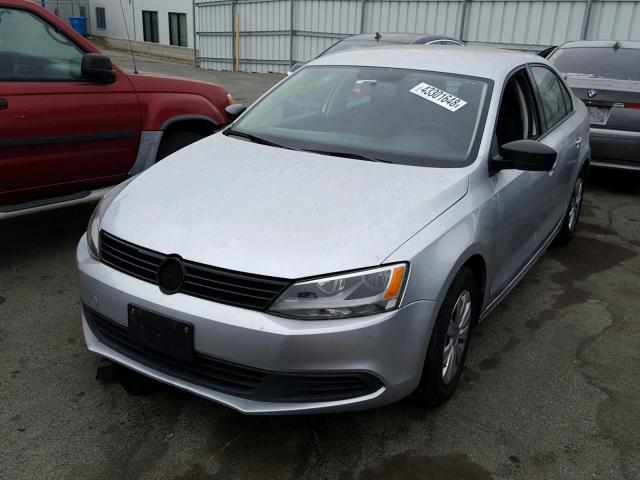 3VW2K7AJ4EM234405 - 2014 VOLKSWAGEN JETTA BASE Արծաթագույն լուսանկար 2