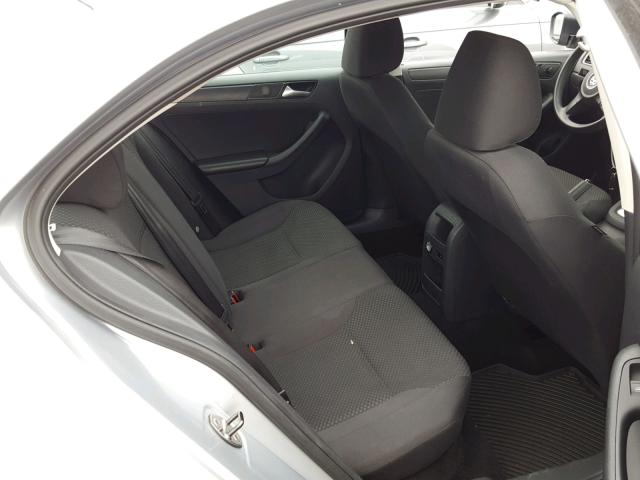 3VW2K7AJ4EM234405 - 2014 VOLKSWAGEN JETTA BASE Արծաթագույն լուսանկար 6