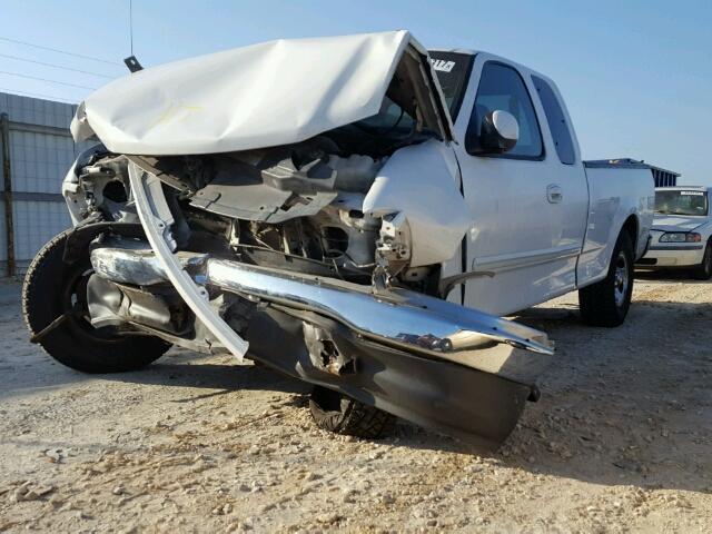 1FTZX1722XKC10095 - 1999 FORD F150 WHITE photo 2