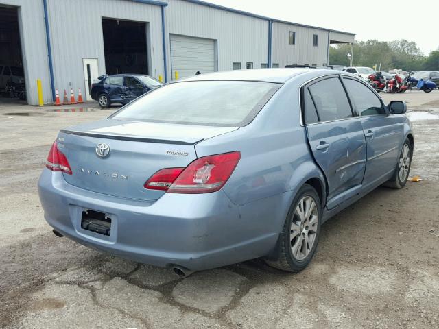 4T1BK36B98U285181 - 2008 TOYOTA AVALON XL BLUE photo 4