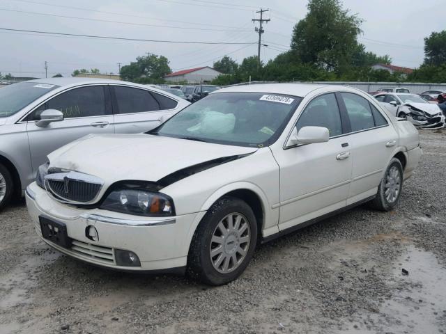 1LNHM86SX4Y641481 - 2004 LINCOLN LS 白色 照片 2