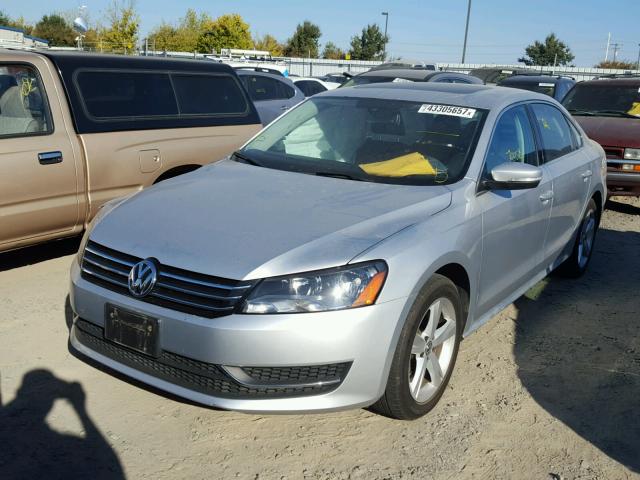 1VWBP7A32DC087813 - 2013 VOLKSWAGEN PASSAT SE SILVER photo 2