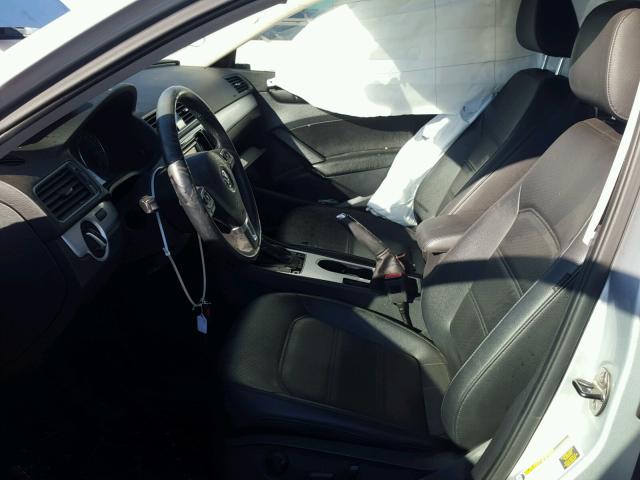 1VWBP7A32DC087813 - 2013 VOLKSWAGEN PASSAT SE SILVER photo 5