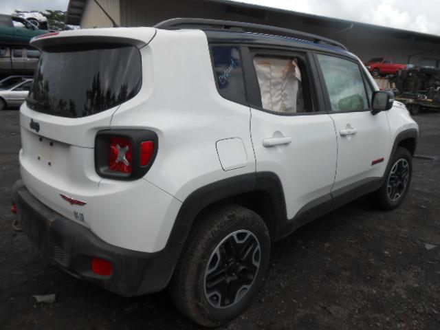 ZACCJBCB1HPE52306 - 2017 JEEP RENEGADE WHITE photo 4