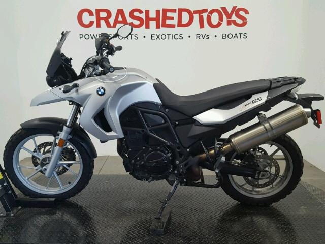 WB1022808CZ062785 - 2012 BMW F650 GS SILVER photo 3