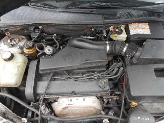 1FAHP3632YW120656 - 2000 FORD FOCUS SILVER photo 7