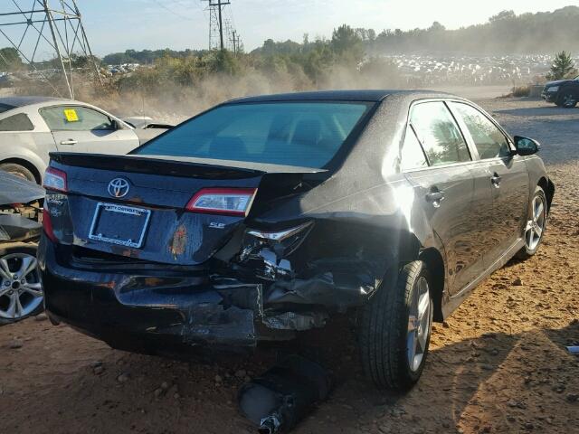 4T1BF1FK0EU307556 - 2014 TOYOTA CAMRY L BLACK photo 4