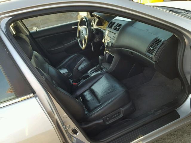 1HGCM66574A000103 - 2004 HONDA ACCORD EX SILVER photo 5