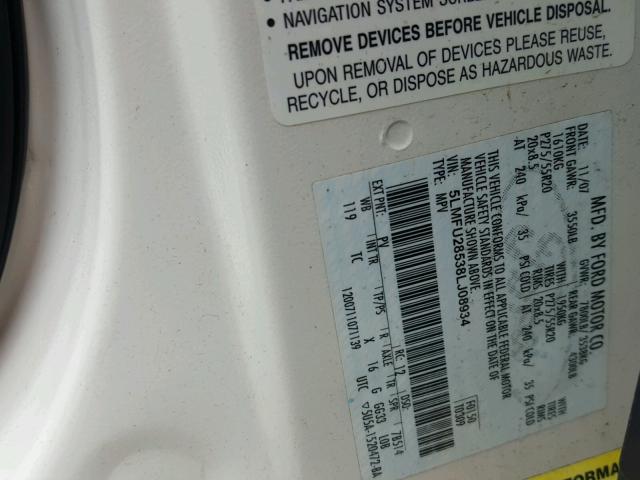 5LMFU28538LJ08934 - 2008 LINCOLN NAVIGATOR Weiß Foto 10