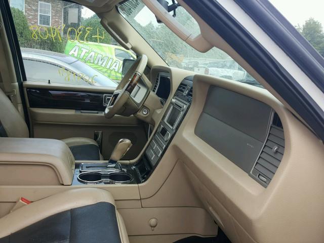 5LMFU28538LJ08934 - 2008 LINCOLN NAVIGATOR Weiß Foto 5