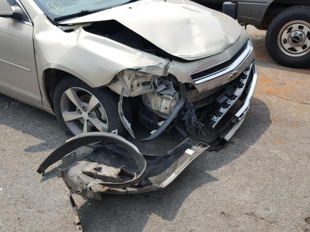 1G1ZC5E08CF280507 - 2012 CHEVROLET MALIBU 1LT GOLD photo 9