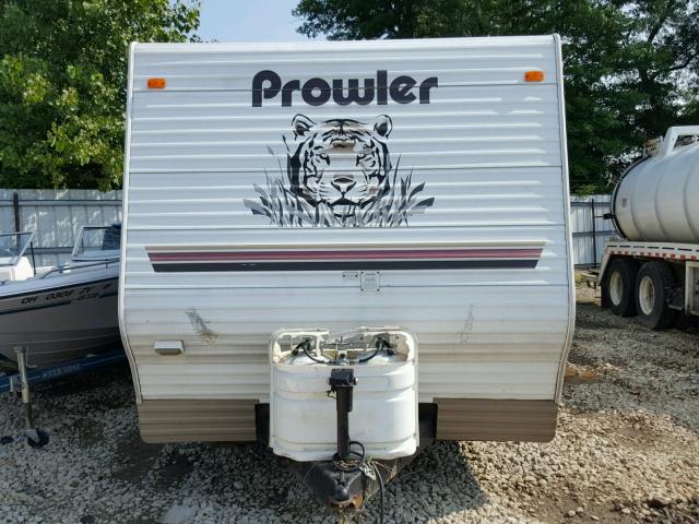 1EC1F272942965823 - 2004 FLEETWOOD PROWLER  WHITE photo 5