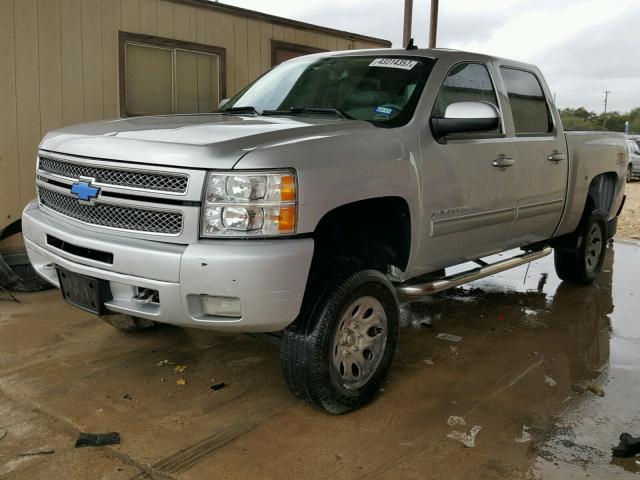 3GCPKSE76CG153959 - 2012 CHEVROLET SILVERADO SILVER photo 2