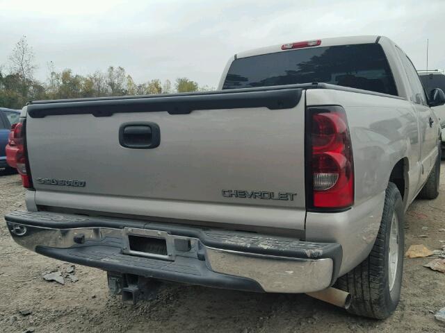 2GCEC19T251302000 - 2005 CHEVROLET SILVERADO SILVER photo 4