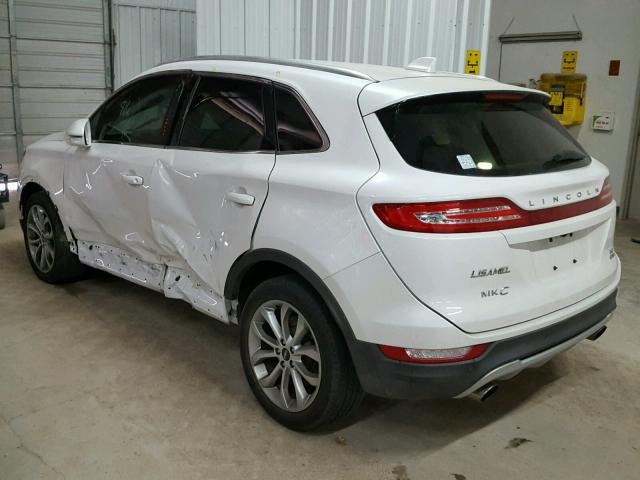 5LMCJ1A9XFUJ29323 - 2015 LINCOLN MKC WHITE photo 3