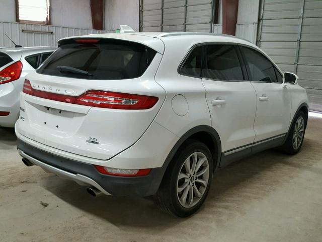 5LMCJ1A9XFUJ29323 - 2015 LINCOLN MKC WHITE photo 4