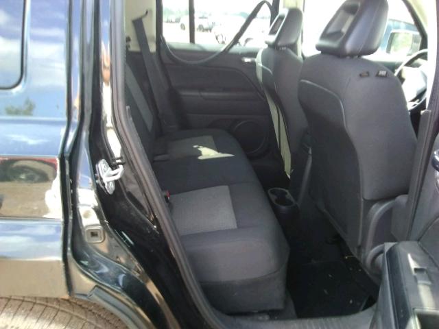 1J8FT28B19D196385 - 2009 JEEP PATRIOT BLACK photo 6