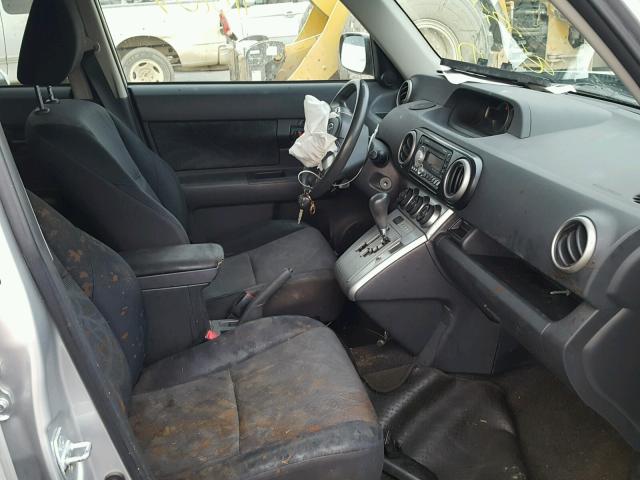 JTLZE4FE9B1128256 - 2011 TOYOTA SCION XB Grau Foto 5