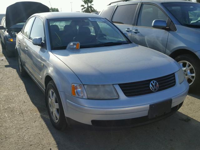 WVWPD63B0XE508517 - 1999 VOLKSWAGEN PASSAT GLX SILVER photo 1