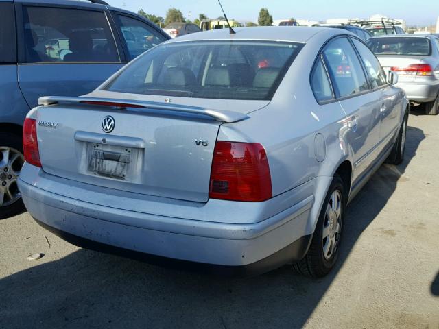 WVWPD63B0XE508517 - 1999 VOLKSWAGEN PASSAT GLX SILVER photo 4