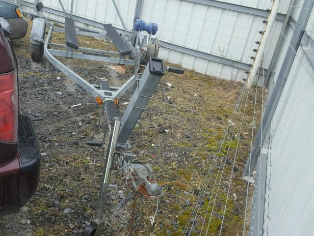 405117WB1WT000035 - 1998 UTILITY TRAILER SILVER photo 2