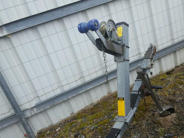 405117WB1WT000035 - 1998 UTILITY TRAILER SILVER photo 9