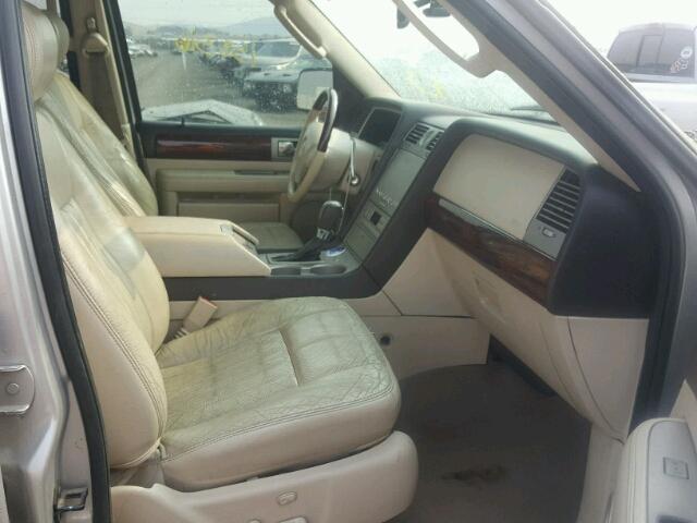 5LMFU27R93LJ34208 - 2003 LINCOLN NAVIGATOR Күміс фото 5