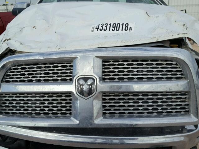 3C6UR5FL7JG150097 - 2018 RAM 2500 LARAM WHITE photo 7