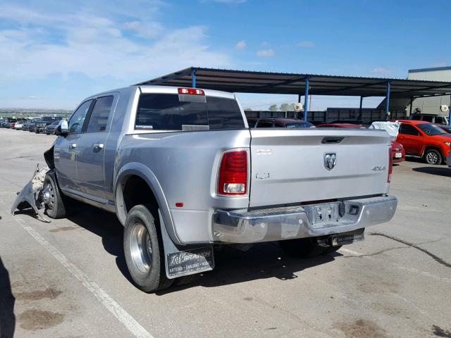 3C63RRML7JG120149 - 2018 RAM 3500 LARAM SILVER photo 3