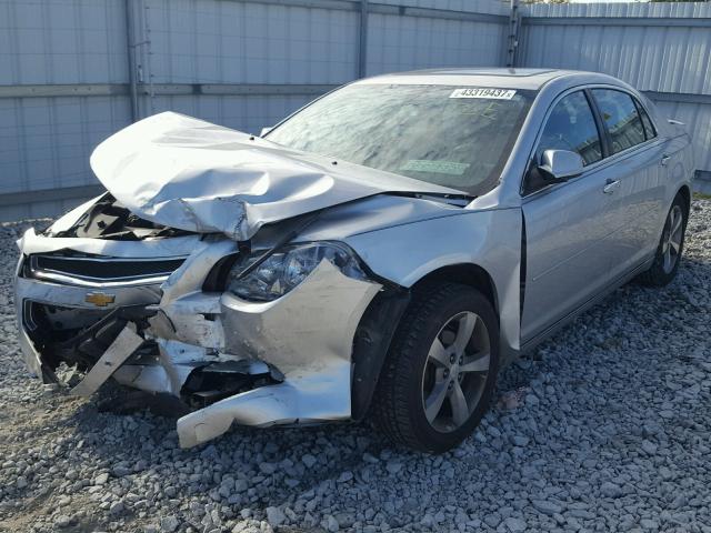 1G1ZC5E04CF206632 - 2012 CHEVROLET MALIBU 1LT SILVER photo 2