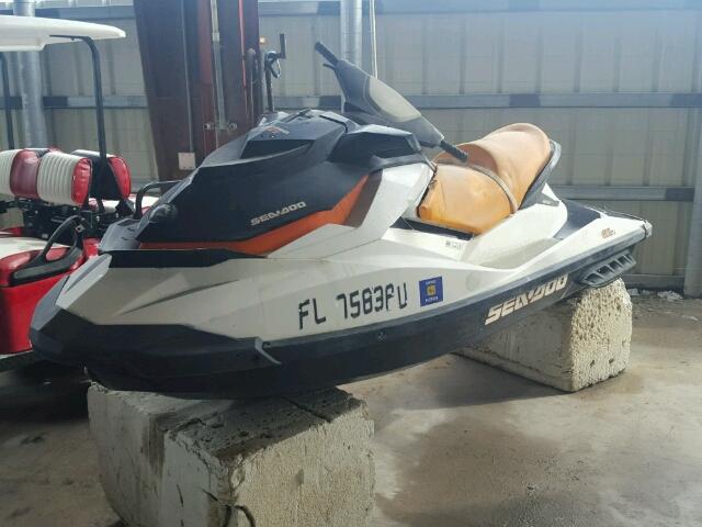 YDV57035F414 - 2014 SEAD 1500 CC TWO TONE photo 2