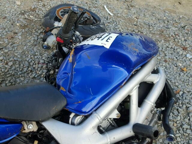 JS1VP52A7Y2102264 - 2000 SUZUKI SV650 BLUE photo 5