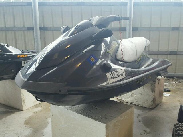 YAMA2967J314 - 2014 YAMAHA VX CRUSER TWO TONE photo 2