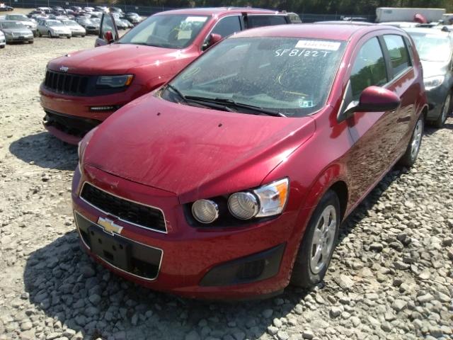 1G1JA6SGXD4154639 - 2013 CHEVROLET SONIC LS RED photo 2