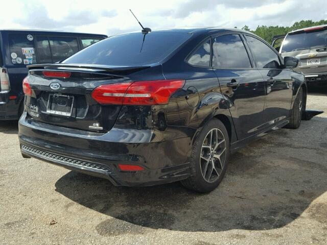 1FADP3F20GL401859 - 2016 FORD FOCUS SE BLACK photo 4