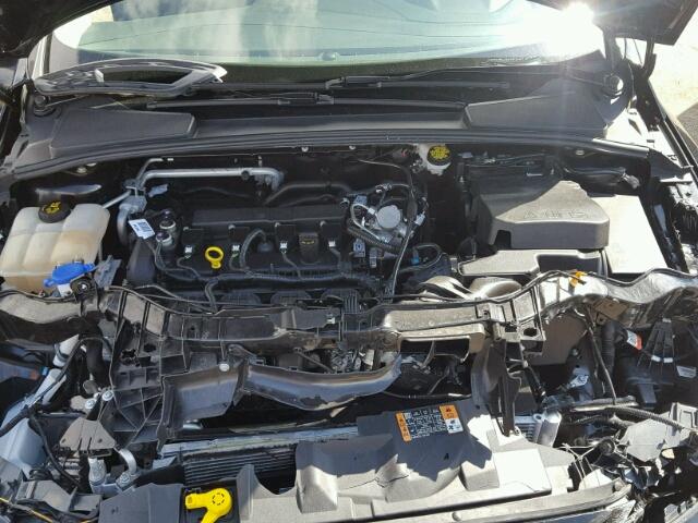 1FADP3F20GL401859 - 2016 FORD FOCUS SE BLACK photo 7