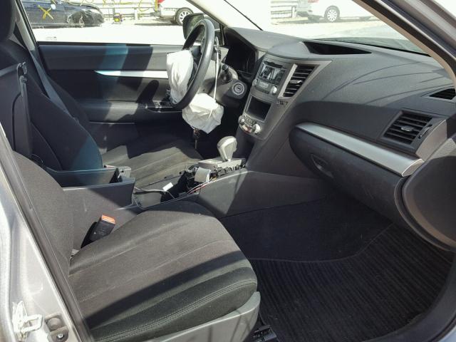 4S3BMBA69D3010901 - 2013 SUBARU LEGACY SILVER photo 5