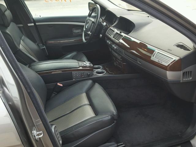 WBAHN83547DT73939 - 2007 BMW 750 GRAY photo 5